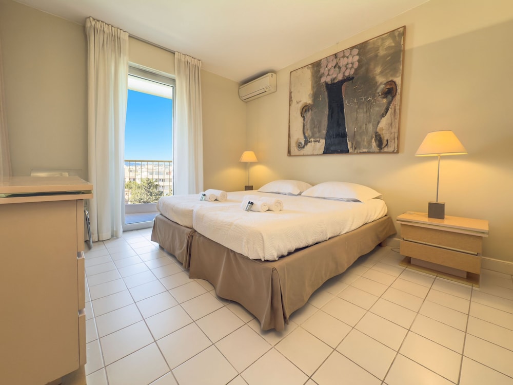 L Artiste in Cannes With 3 Bedrooms and 3 Bathrooms