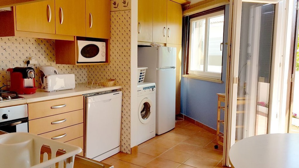 Cozy Apartment near the beach photo 3