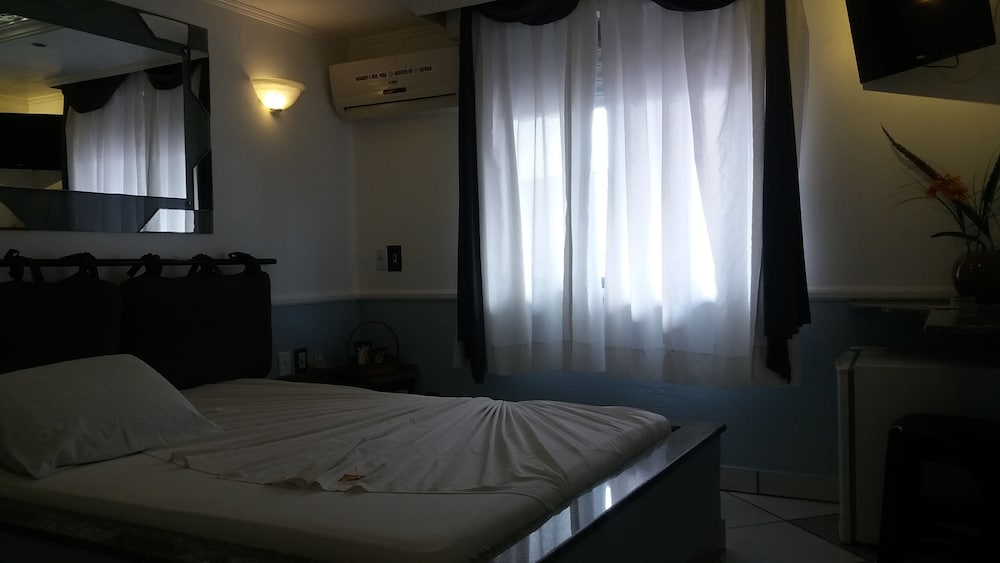 Motel dos Arcos