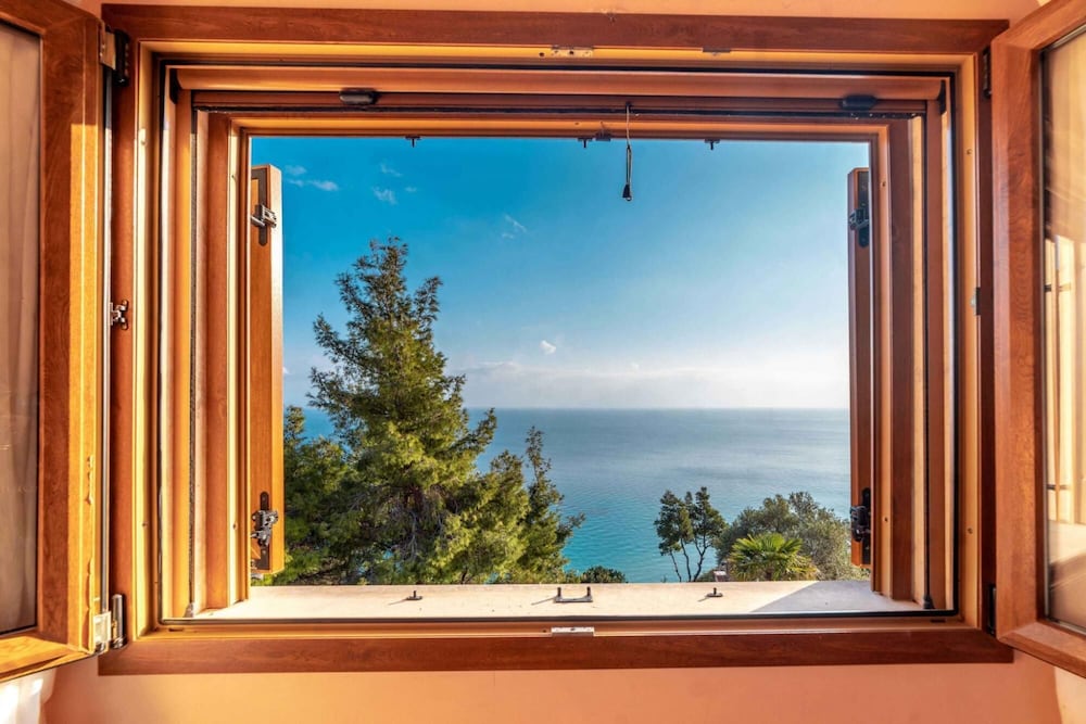 Zennova 18 Villa Sea-cret view 4