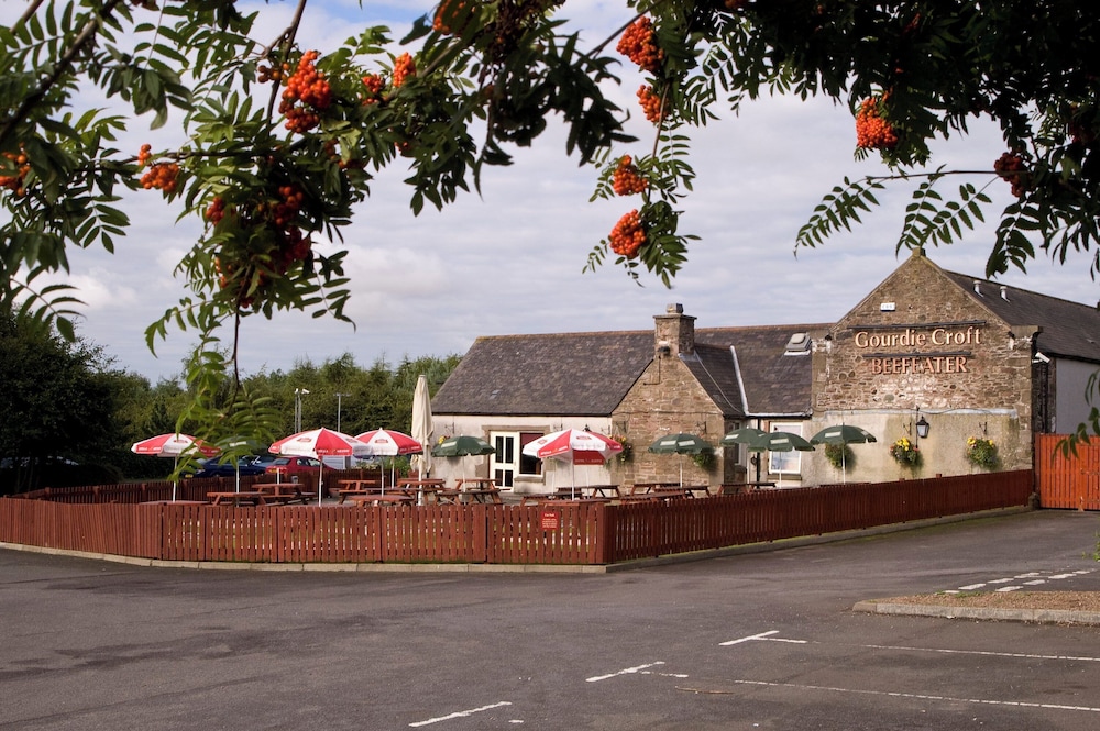 Premier Inn Dundee West 5