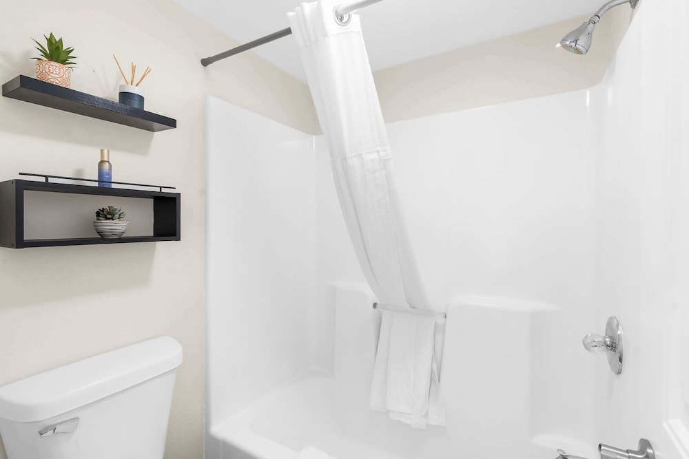 Skyview Getaway 2bdr for 4