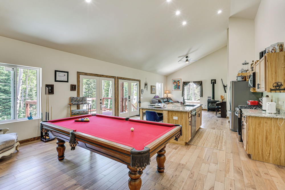Private Hot Tub & Mountain Views: Duplex in Salida