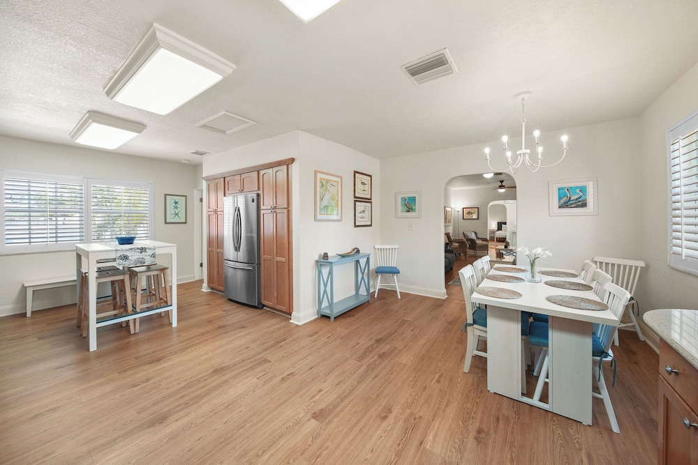 Hollywood Beach Bliss Villa Sleeps 10