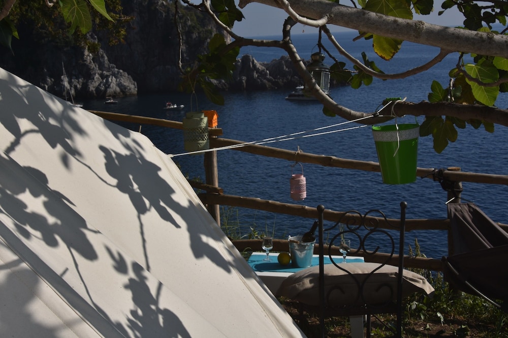 Bella Baia Glamping