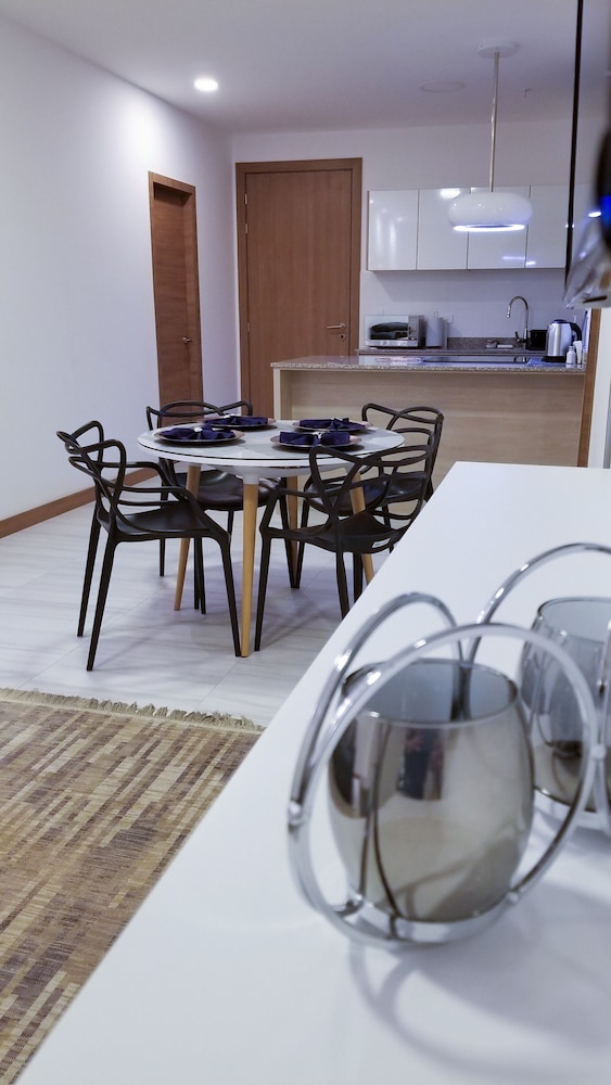Luxury Residence Suites