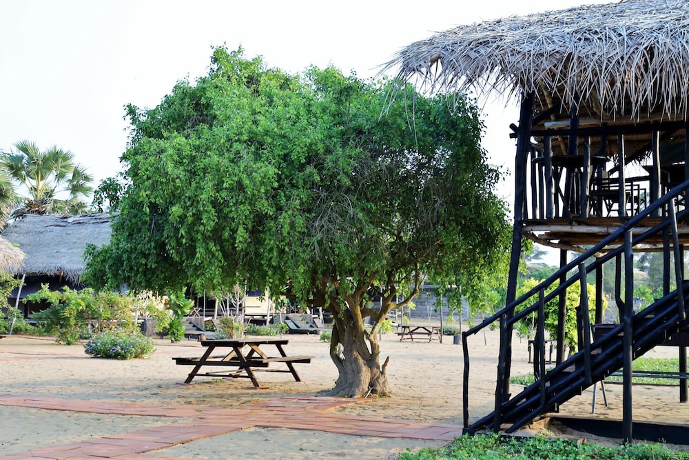 The Beach Camp Yala