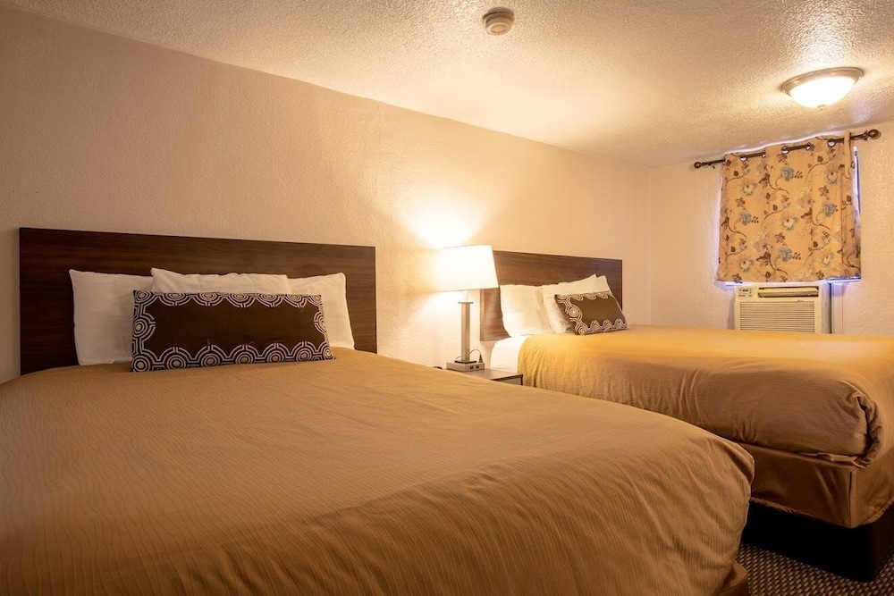 Celilo Inn
