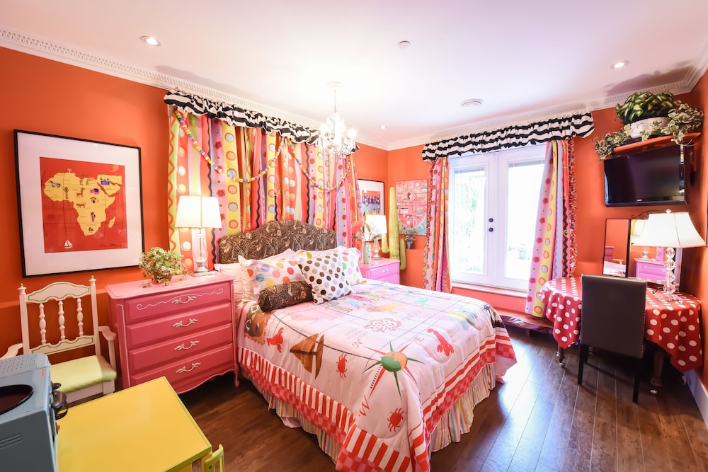 Deerfield House