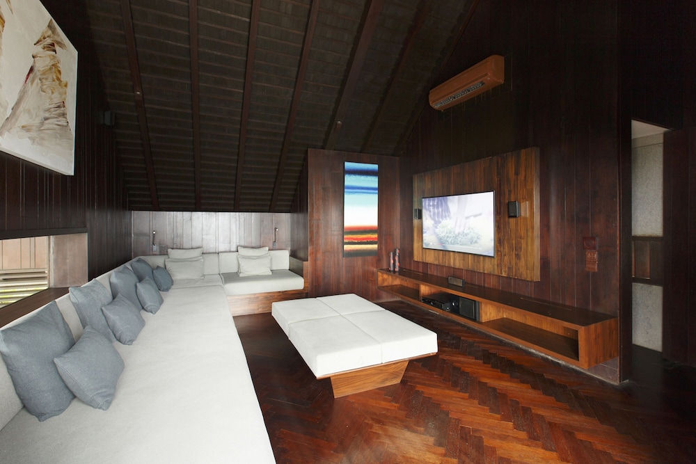 The Ungasan Clifftop Resort 39
