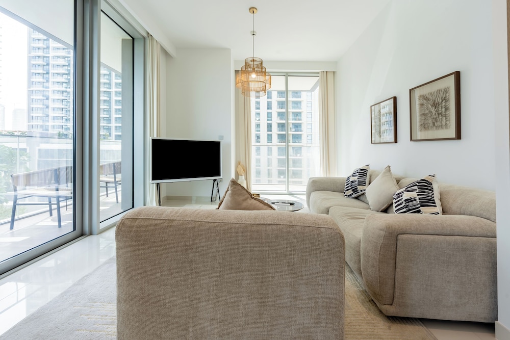 Beach Isle Residences- Emaar Beachfront