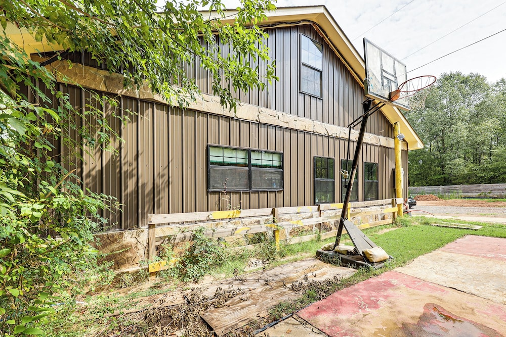 Family Home w/ On-site Waterfall & Pond in Fulton!