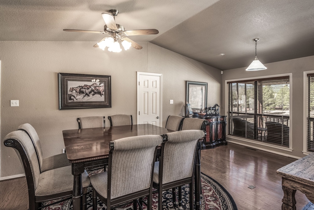 Bogie by Ruidoso Vacation Rentals view 2