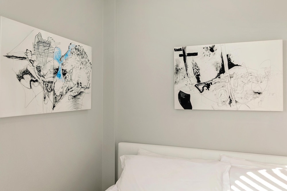 Montrose Guesthouse Suites