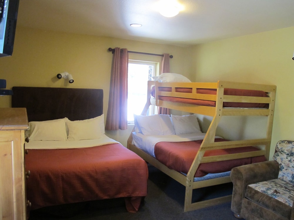 Convict Lake Resort