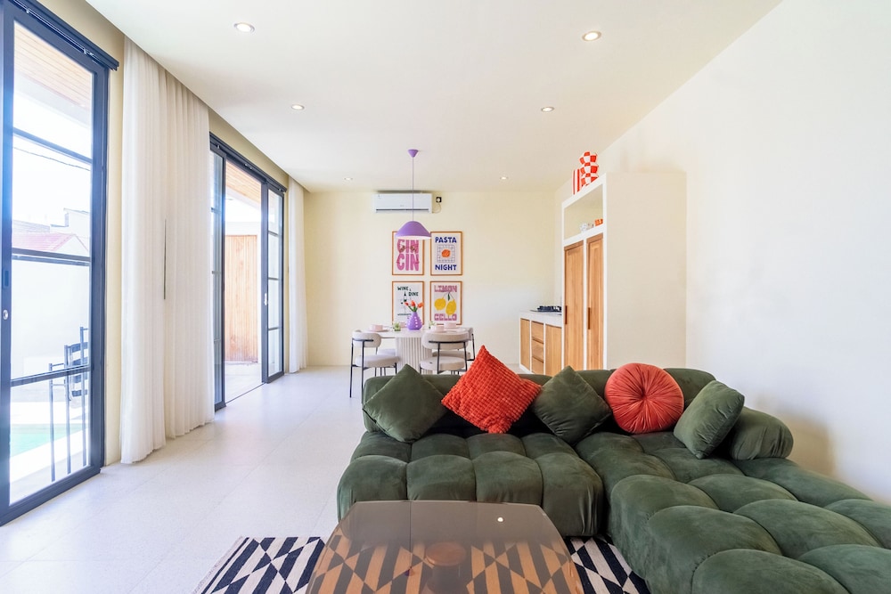 Stylish Private Pool Villa in Pererenan