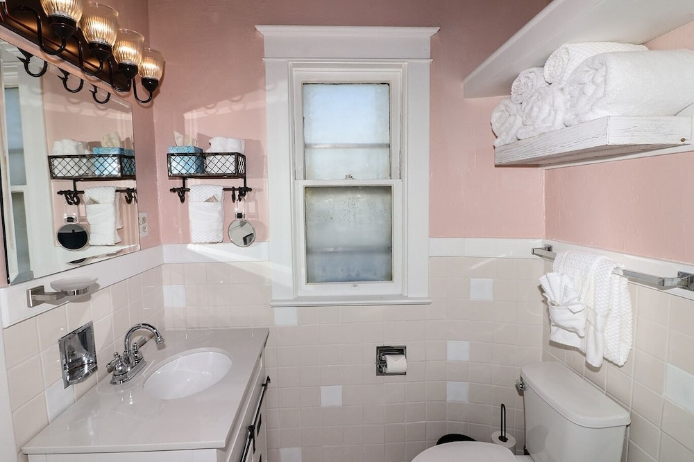 Vintage Parlor 2 Bedroom Home