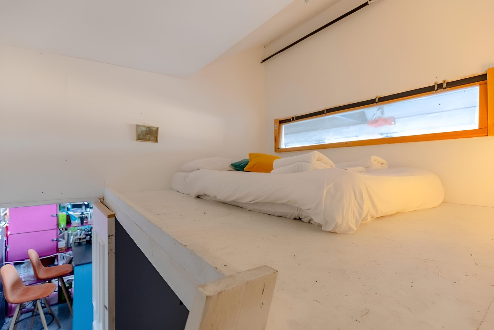 Trendy & Artistic Loft Hideaway, Hackney Wick!