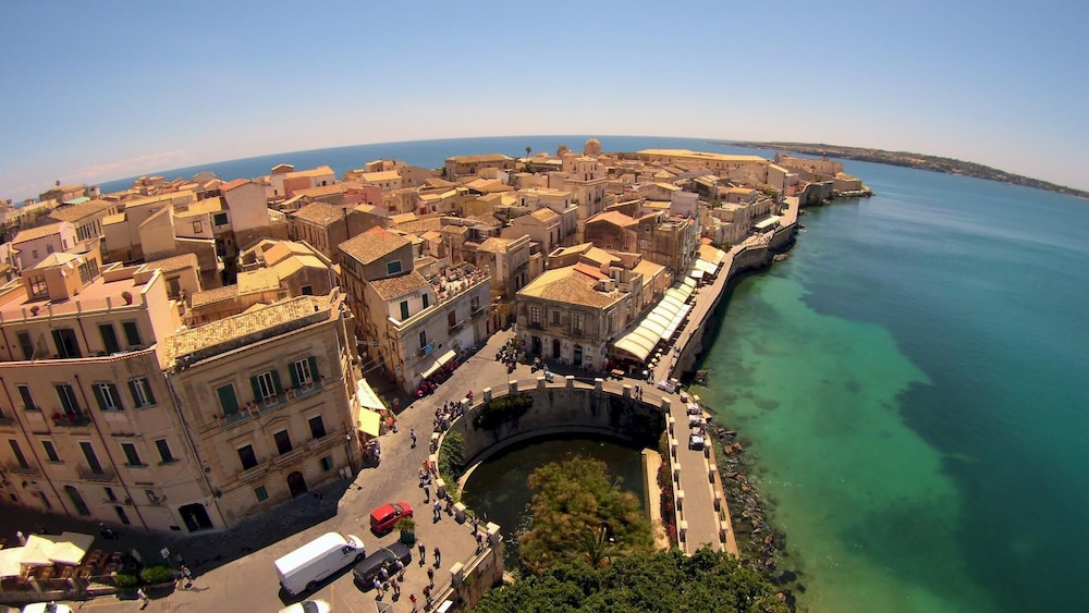 Interno 6 in Siracusa view 2