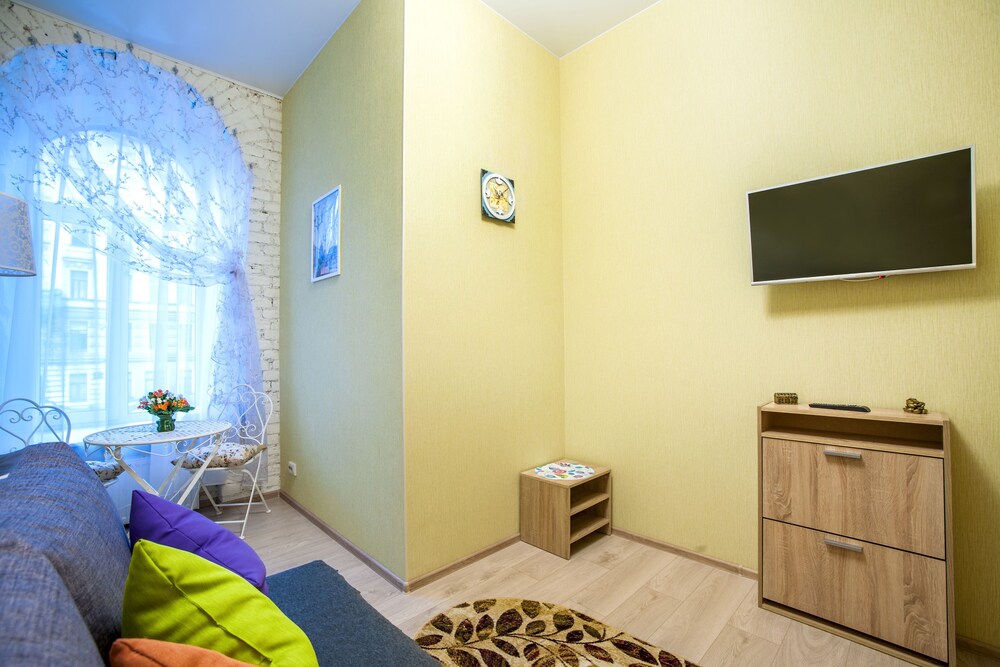 History Apartments