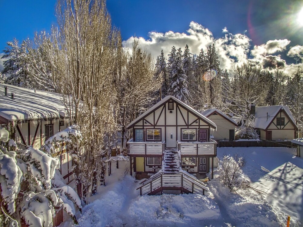 Big Bear Spa Suites