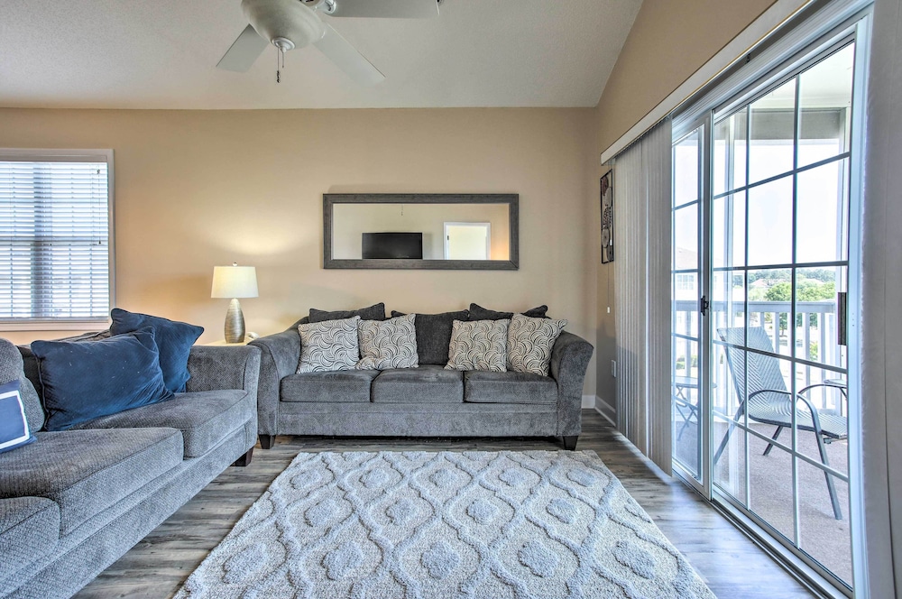 Barefoot Resort Condo w/ Pool, Tennis Court Access view 5