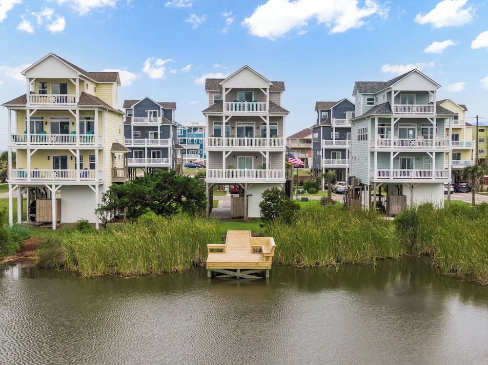 Palm Beach North by Topsail Realty