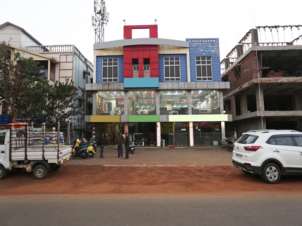 OYO 27644 Cozycom view 2