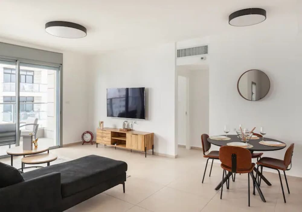 Fresh 3BR APT 32 Floor See View Tower