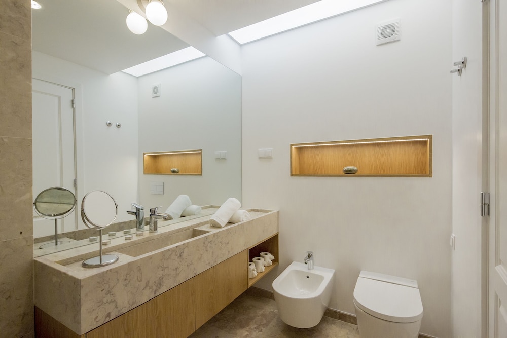 Santos Apartments by Linc