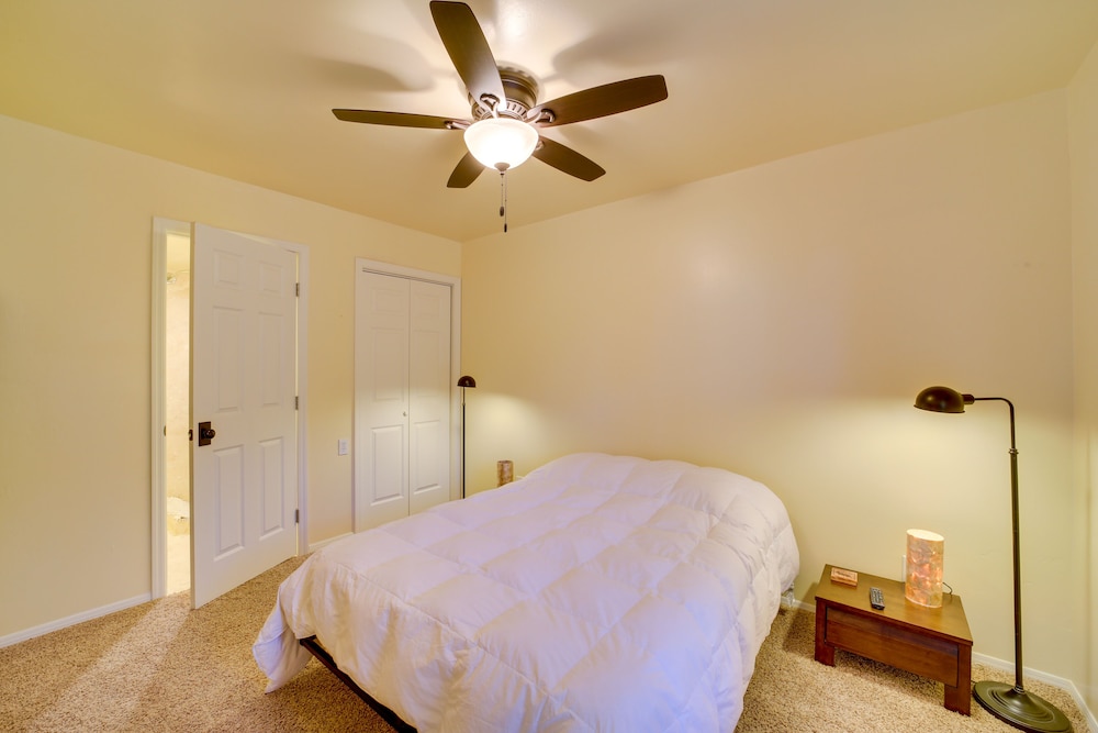 Payson Vacations - Cozy Pine Getaway w/ Fireplace  Mountain Views! - Property Image 4