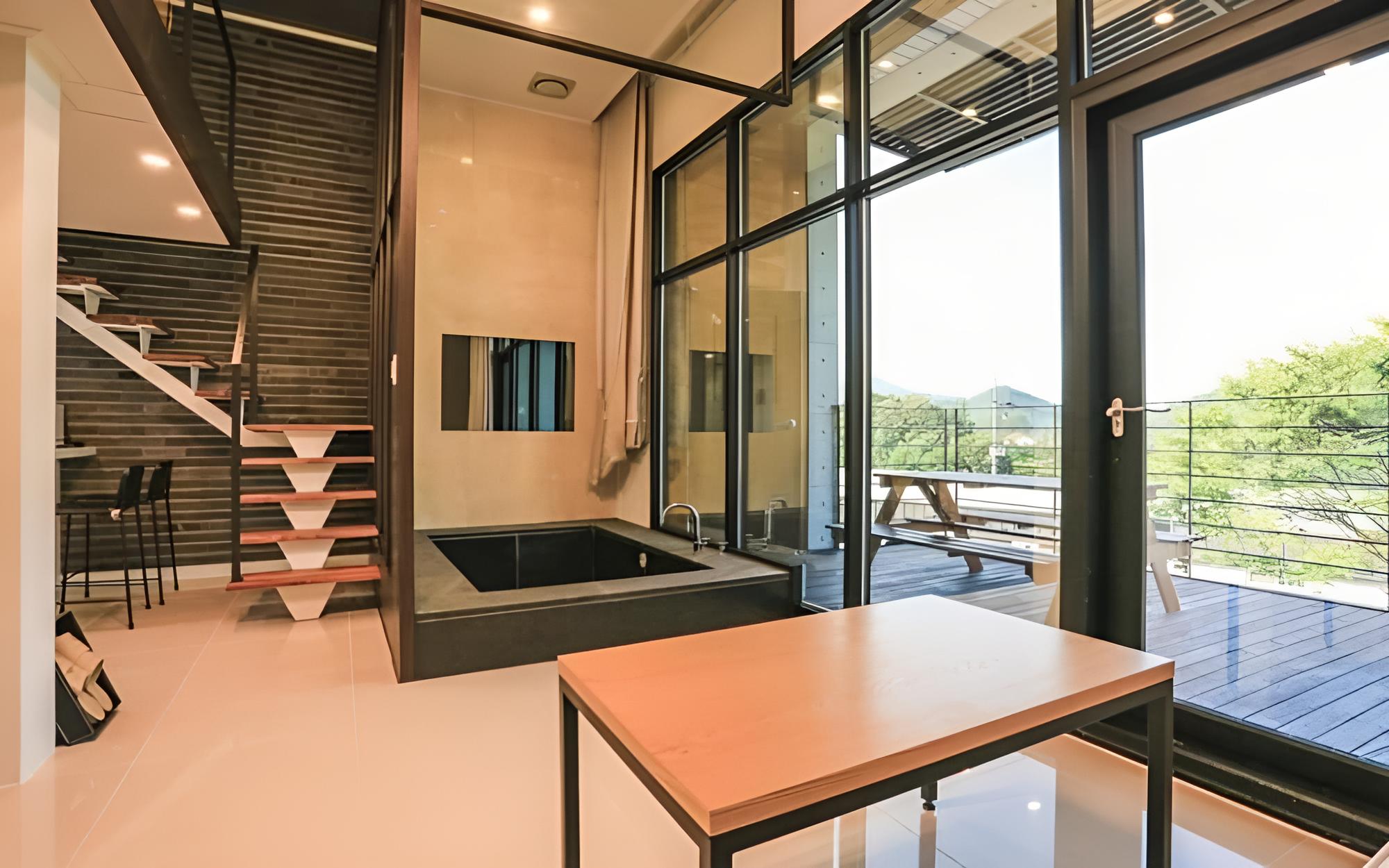 Cheongju Okhwayongsojelpyeong Pension