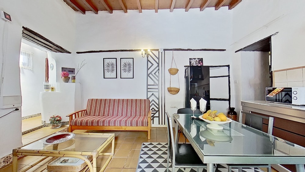 Charming 1-bed House in La Laguna