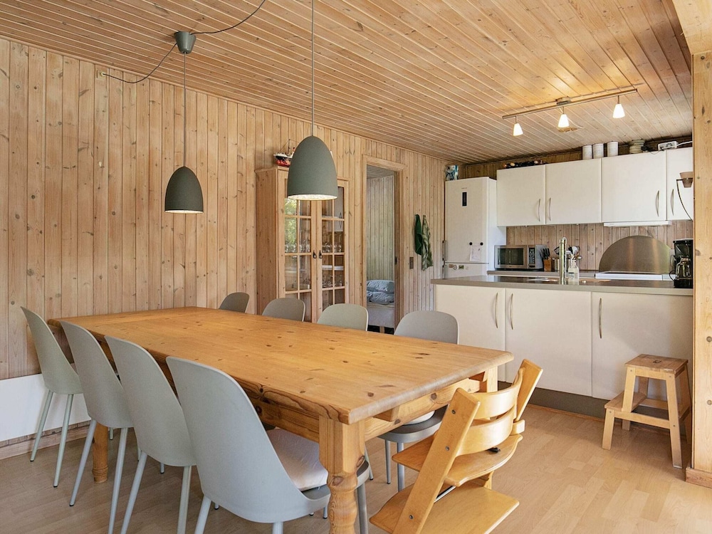 Seaside Haven in Stoense-by Traum