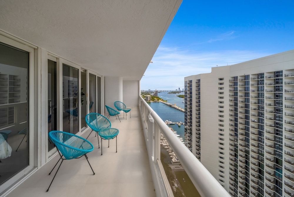 The Grand Biscayne Bay