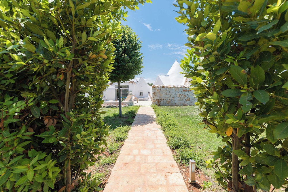 Trullo Letizia con piscina