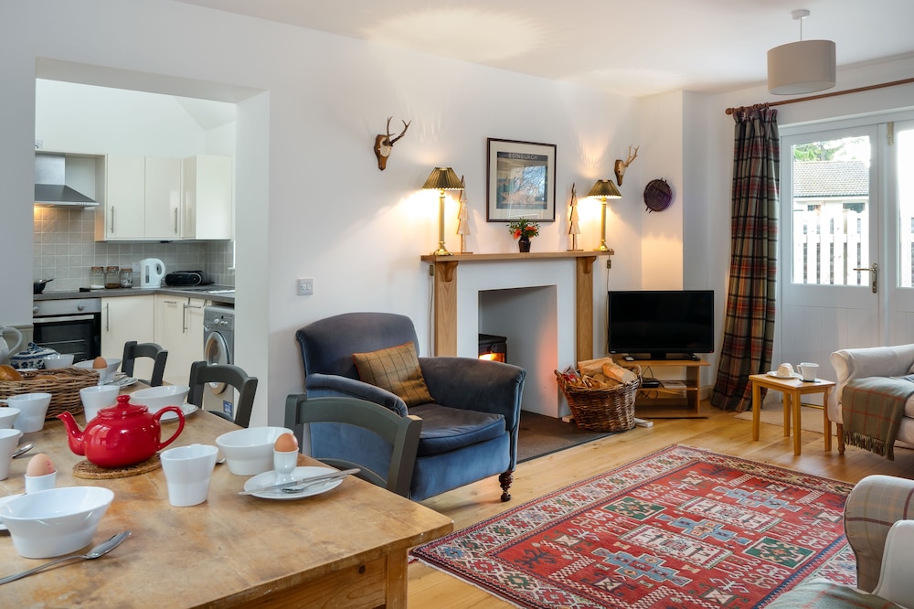 Woodlands Cottage view 5