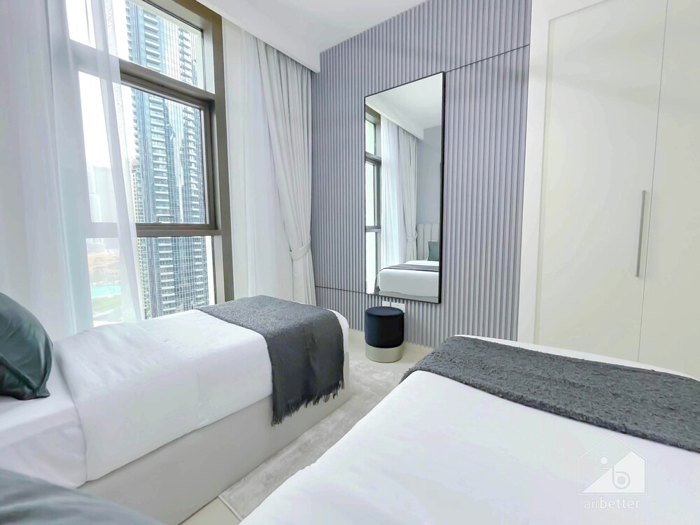 Burj Crown Luxury 3bedroom Balcony & View
