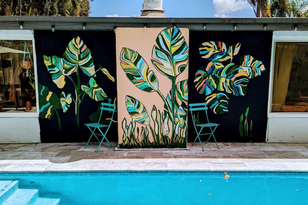 Castaways Casita Saltwater Pool Dog Friendly
