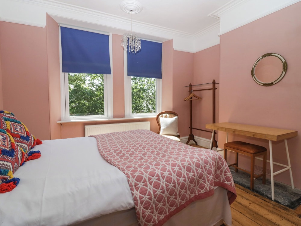 Sunnycote