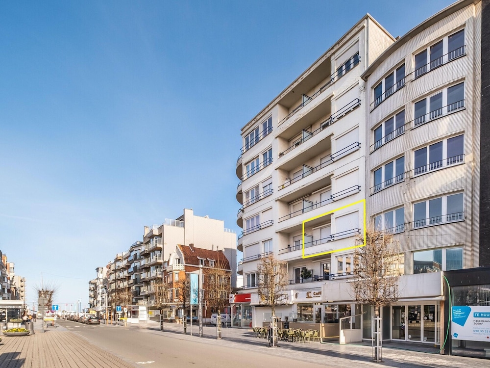Apartment in Koksijde With Side Sea View