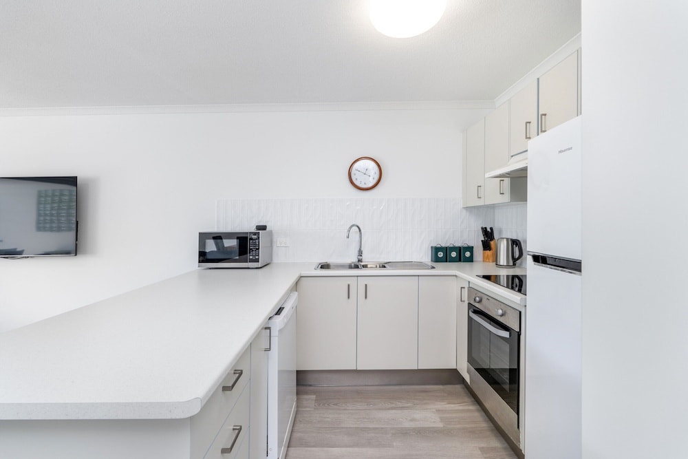 Resort-style Stay With Balcony & Garage Parking