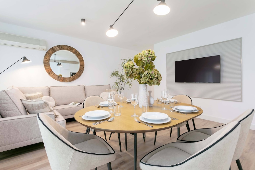 Cozy Apartment Near City Center. Lope de Vega