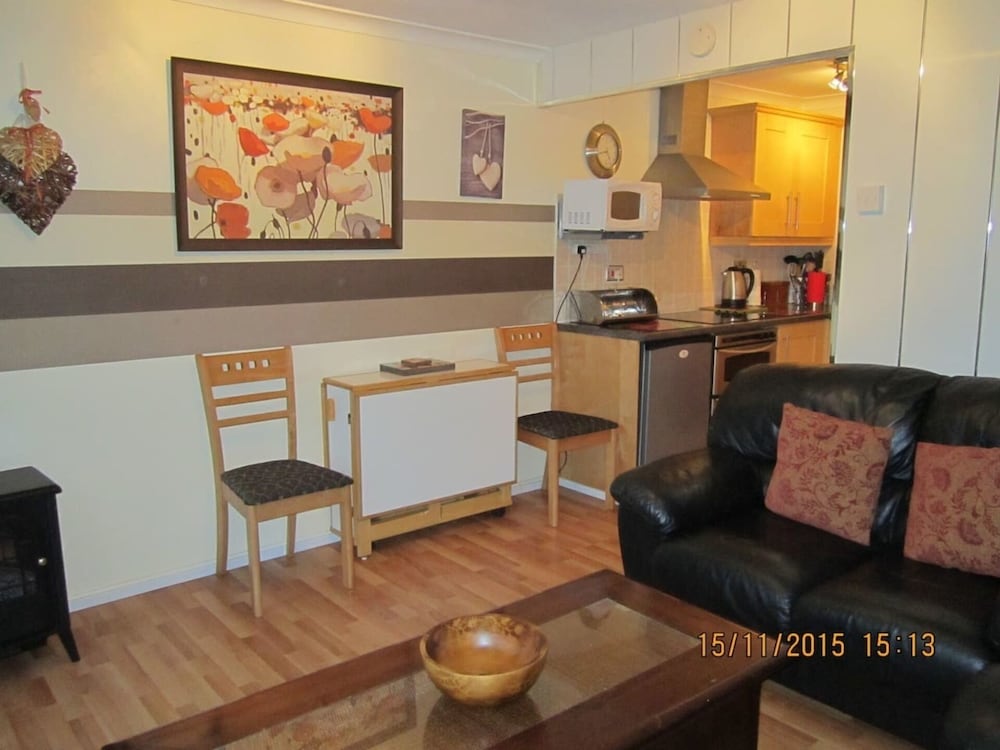 Upper Lake Chalet , Dog and Pet Friendly view 4