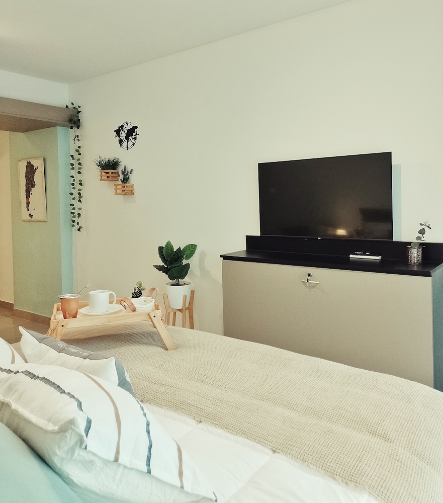 Ayres Suites Moreno