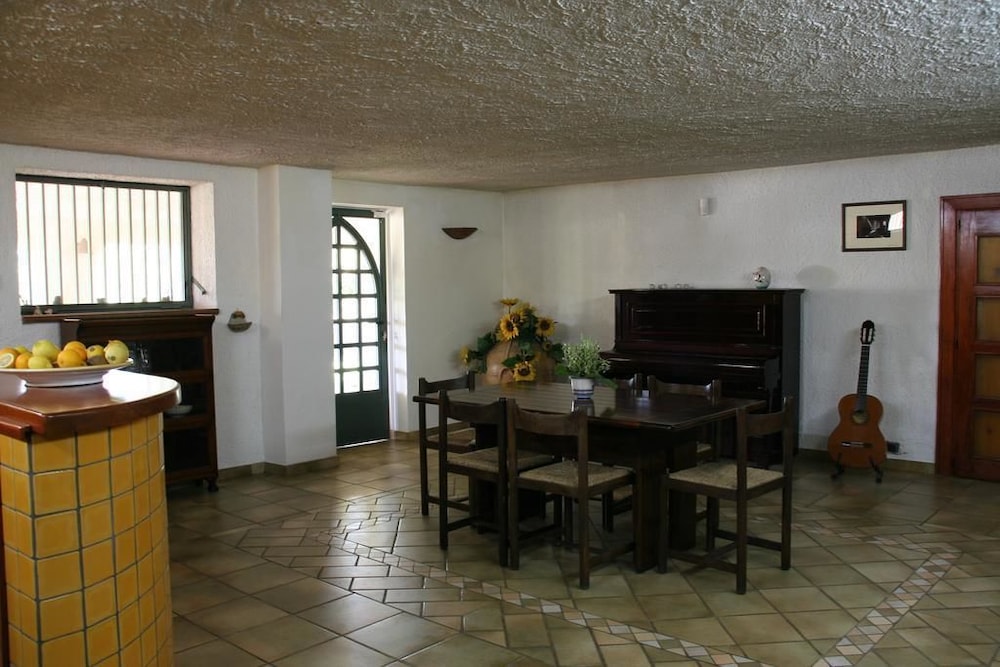 B&B Li Fringi