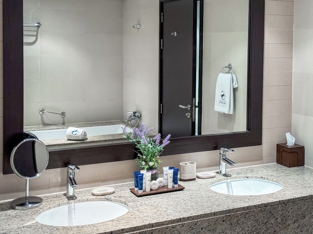 Resort Apartments - Royal Amwaj North