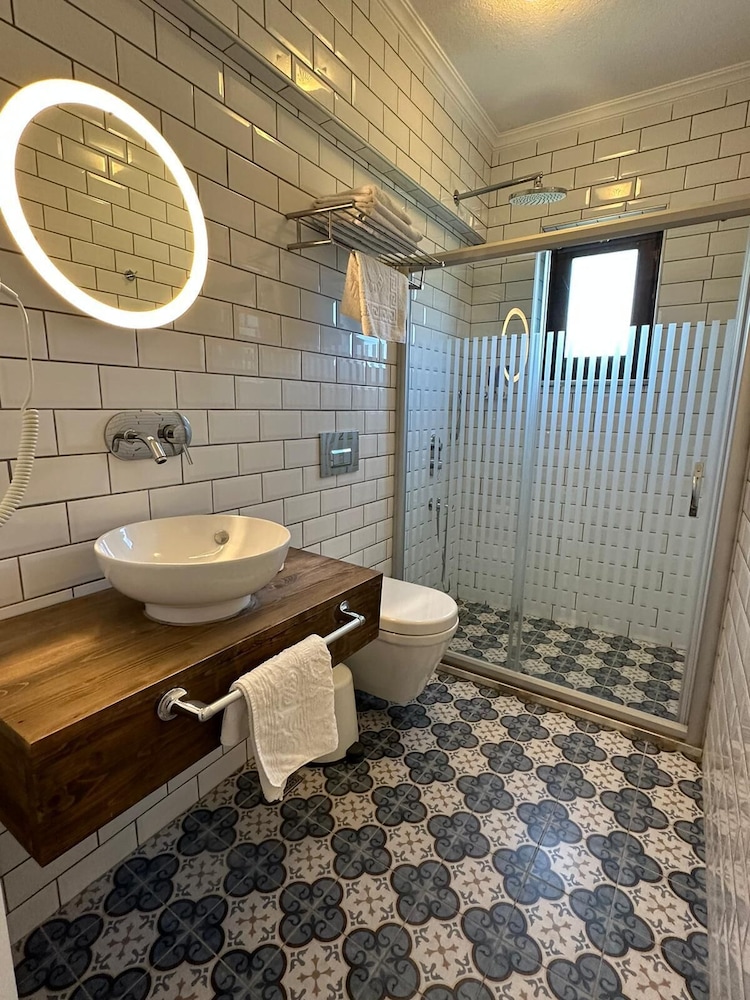 Bozcaada Kırlı Otel - Image 21