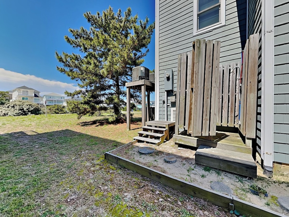 Nice Catch by Topsail Realty
