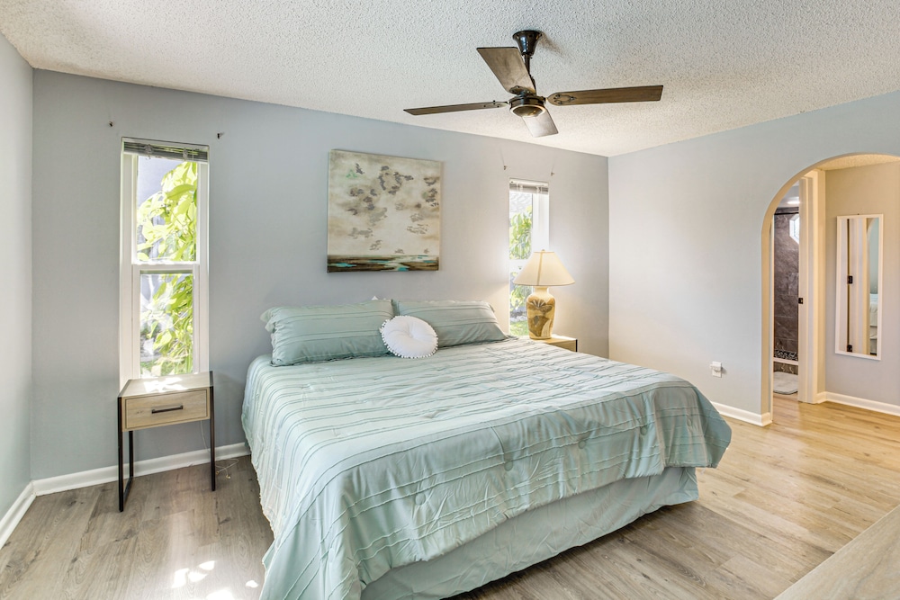 Swim, Hike & Golf: Family Gem in Cape Coral!